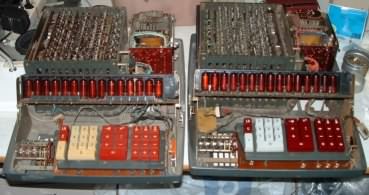 Soemtron ETR220 LEFT build and RIGHT build units together