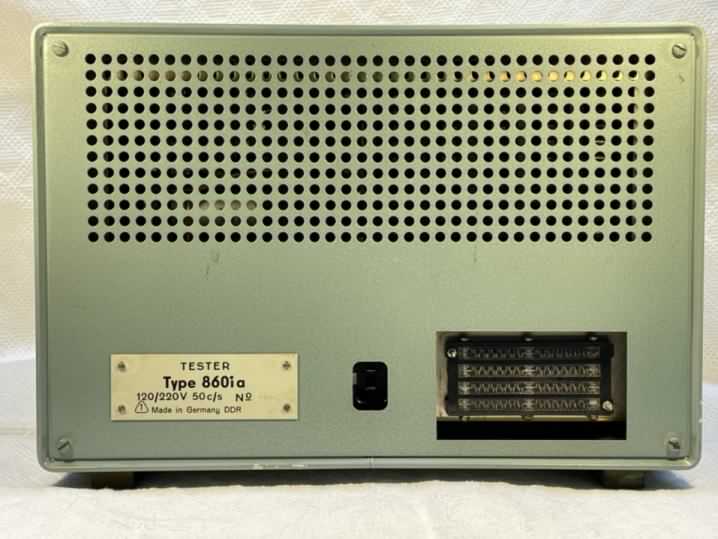 8601a Pr&uuml;fger&auml;t rear, click image for a larger version